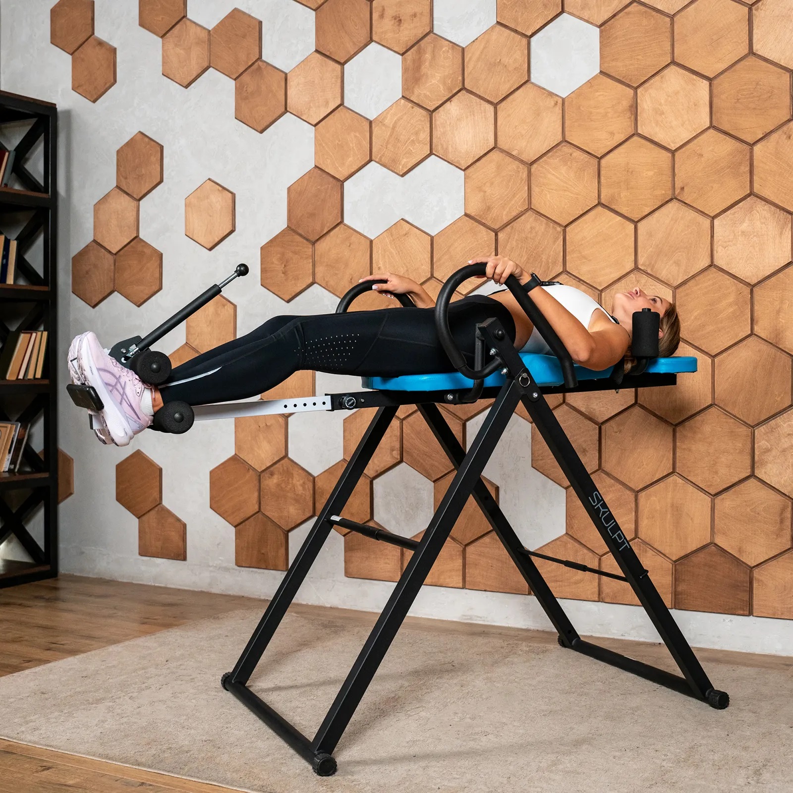 Инверсионный стол OXYGEN FITNESS SKULPT