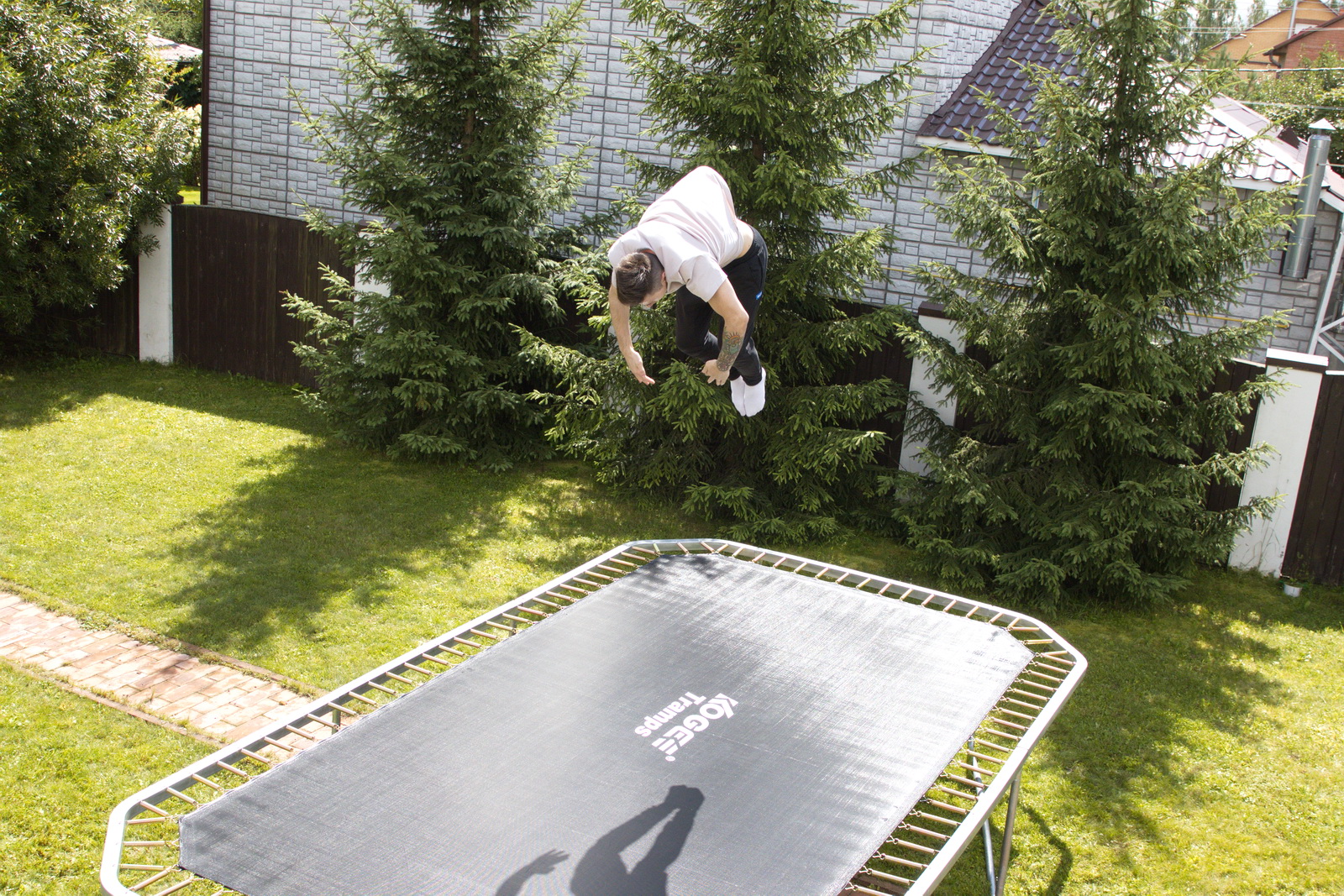 Батут KOGEE TRAMPS TOP Tramps 10'x17'(5.2x3.0м) прямоугольный с защитной сетью